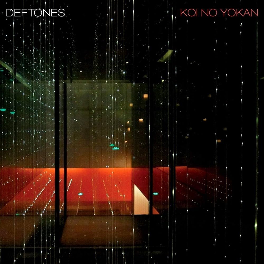 Portada álbum Koi No Yokan de Deftones. Por Frank Maddocks.