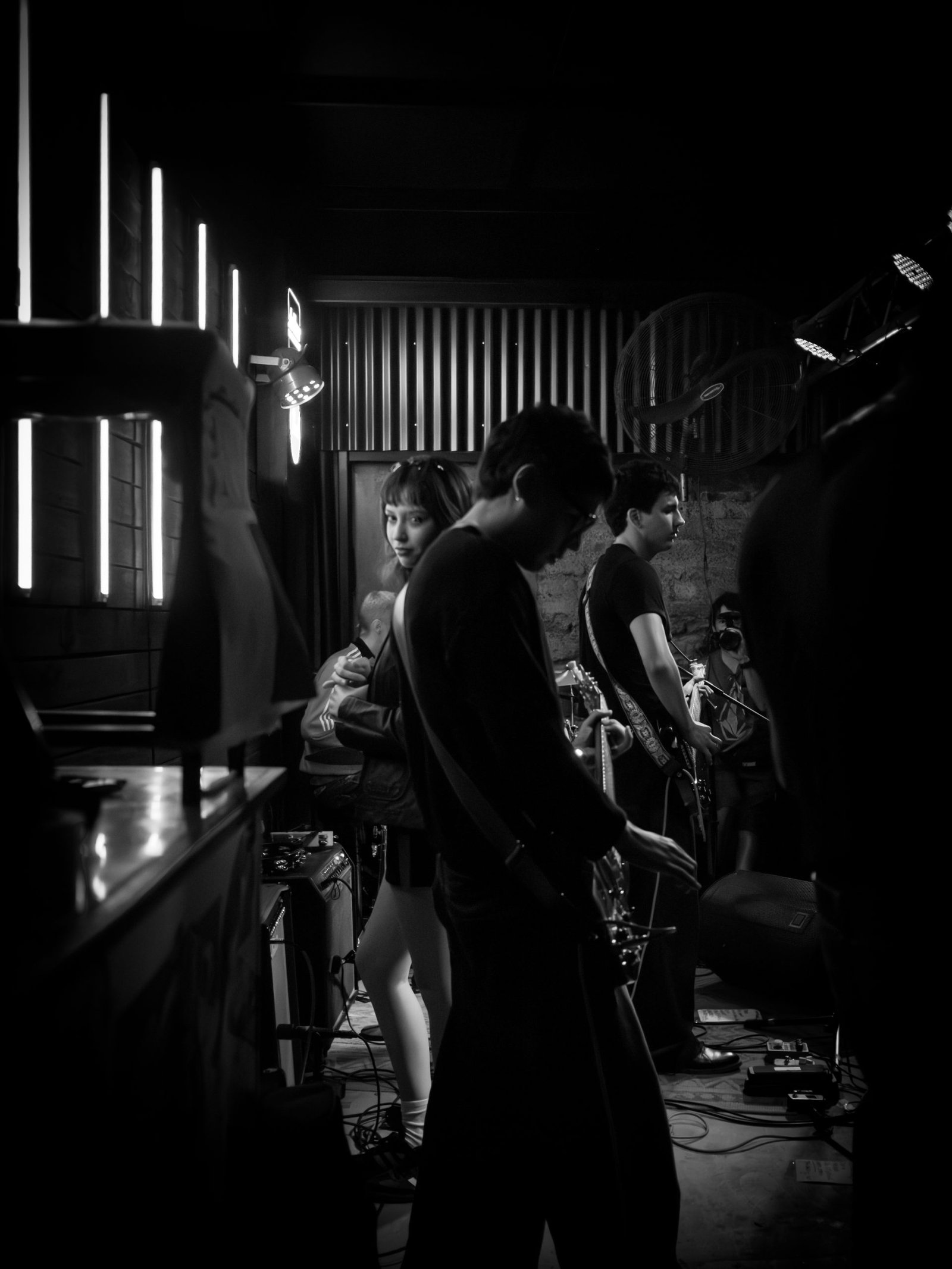 Banda chilena Anttonias en Ramblas Bar. Por María Fernanda Acosta para Batiscafo.