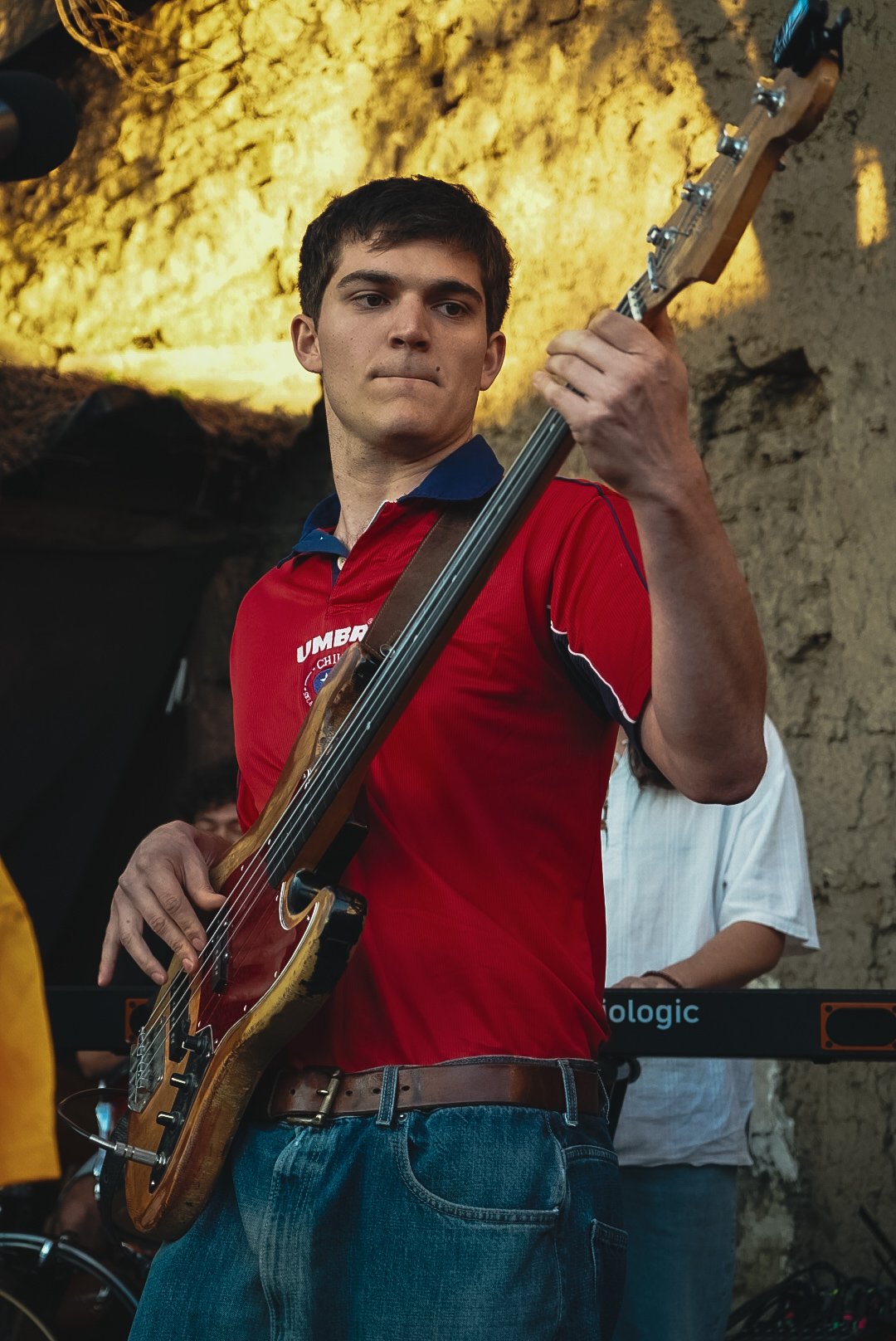 Banda chilena Taxi Cabaret tocando en El Manducazo. Por Constanza Llefi para Batiscafo.