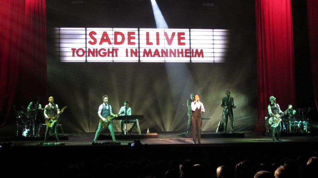 Sade, banda en vivo. Thilo Parg / Wikimedia Commons
